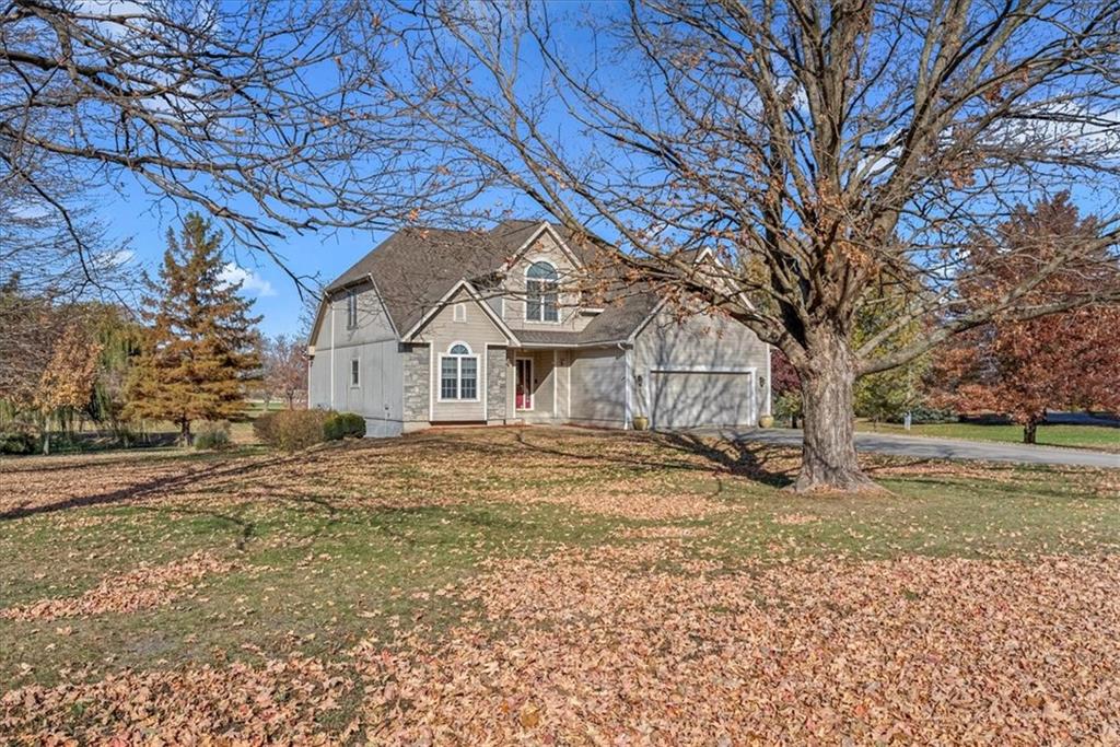 2785 Bainbridge Rd, Bates City, MO 64011