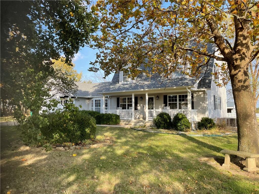 308 S 160th St, Girard, KS 66743