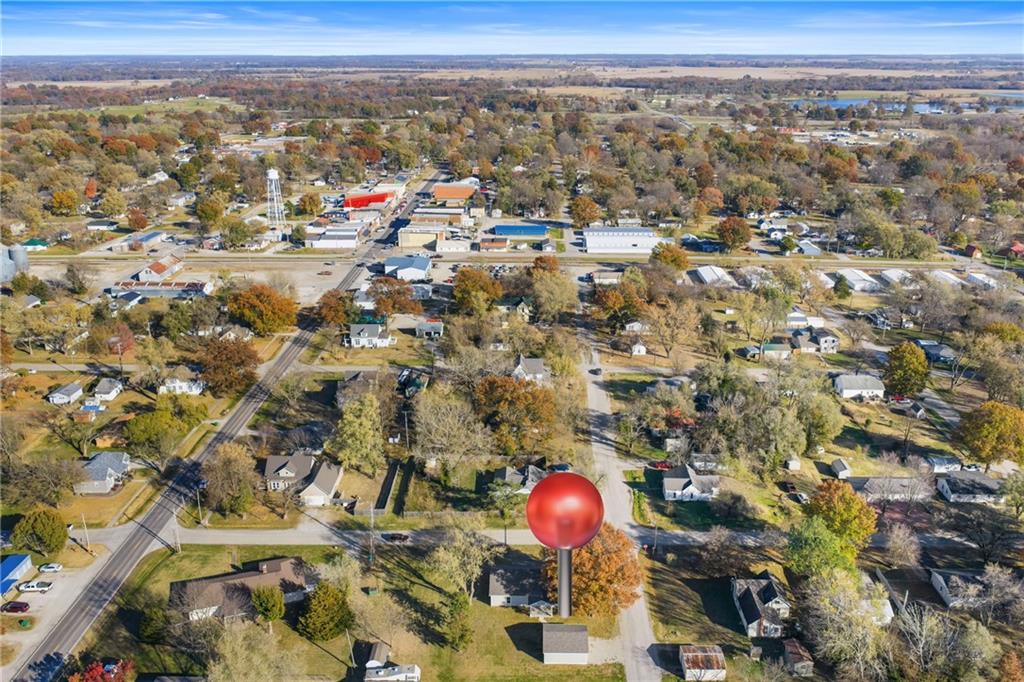 304 N Mulberry St, Adrian, MO 64720