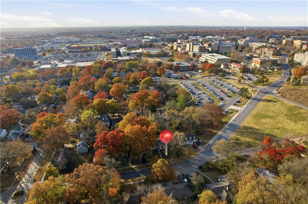 1639 Indiana St, Lawrence, KS 66044