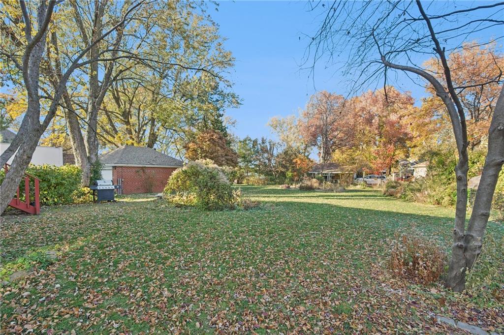 810 W Waldo Ave, Independence, MO 64050