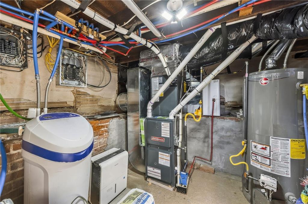 211 W State St, Troy, KS 66087