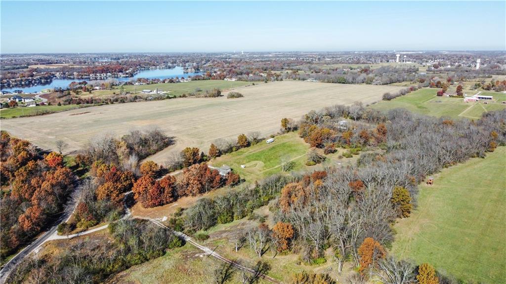 16707 S Groll Rd, Greenwood, MO 64034