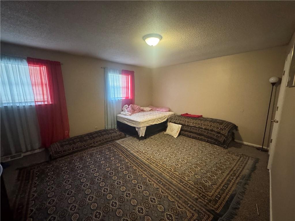 5956 E 129th St, Grandview, MO 64030