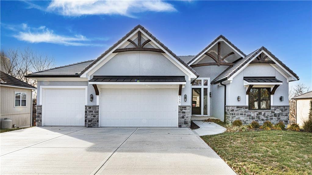 115 Teton Rg, Lake Winnebago, MO 64034