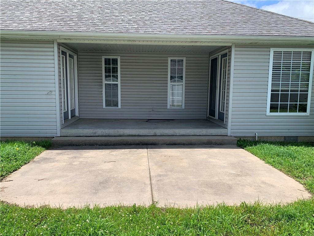 1019 S Hugh St, Frontenac, KS 66763