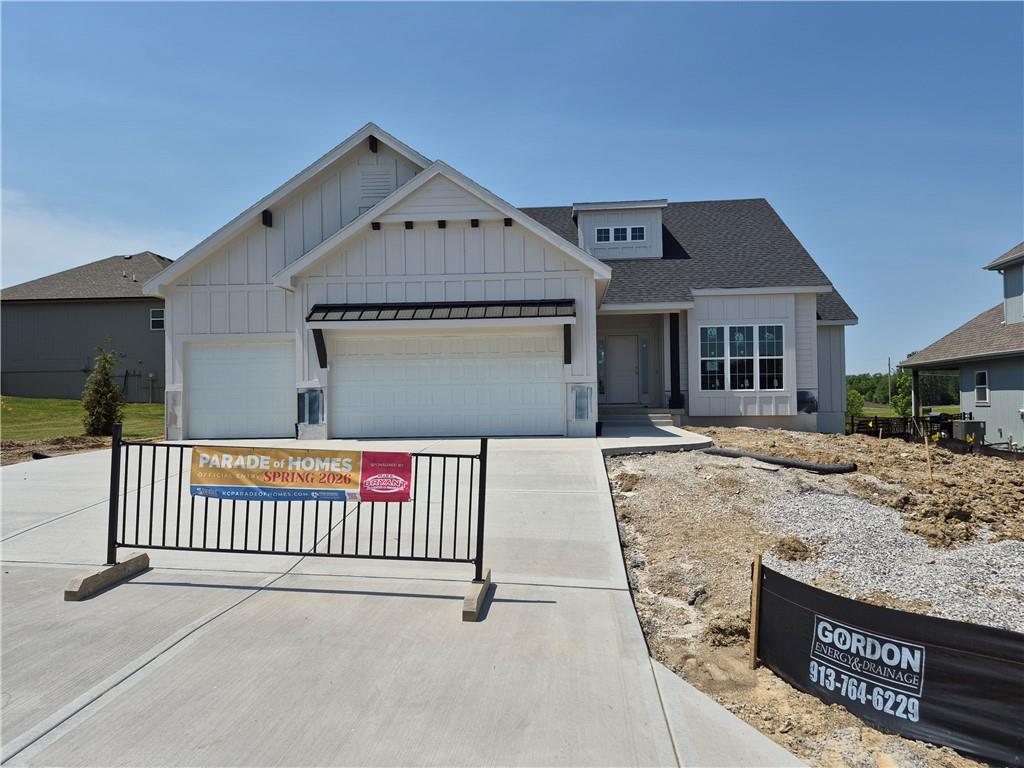 4490 Aspen Dr, Basehor, KS 66007