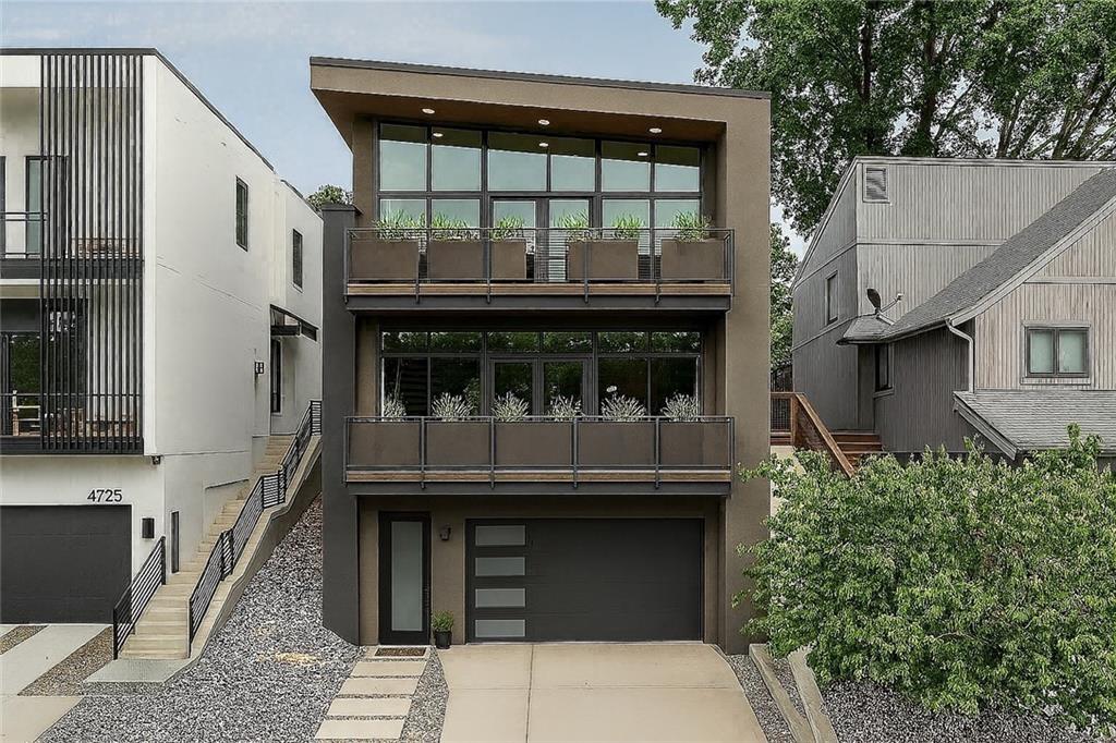 4727 Liberty St, Kansas City, MO 64112