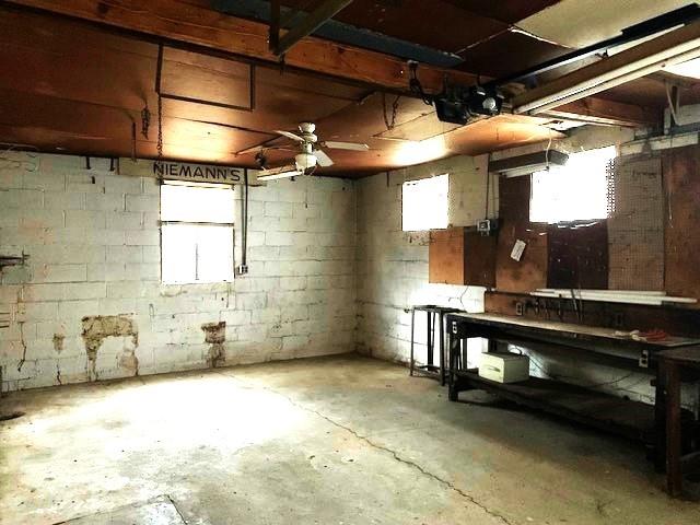 2520 N 35th St, St Joseph, MO 64506