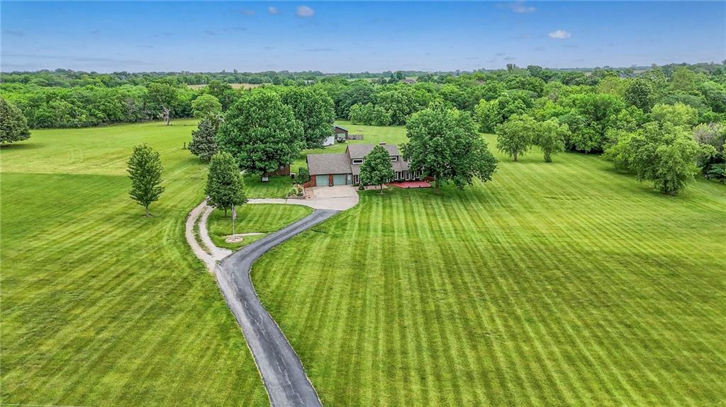 2000 E 187th St, Belton, MO 64012