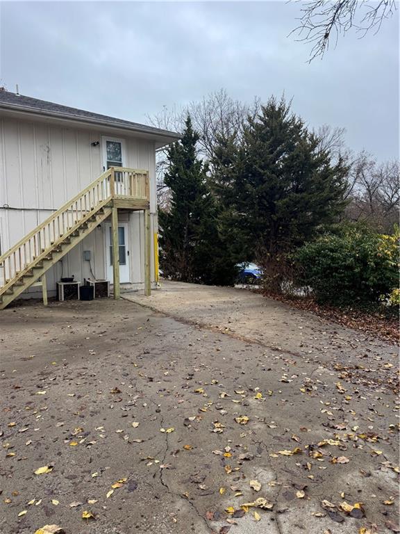 9108 E 85th St, Raytown, MO 64138