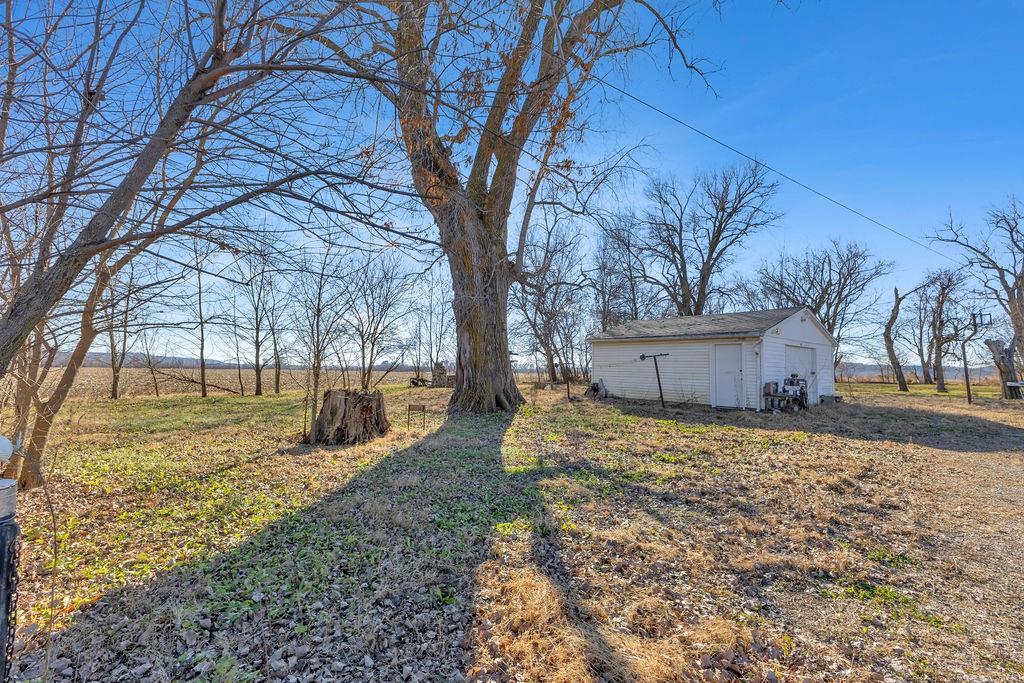21400 Johnson Dr, Rushville, MO 64484