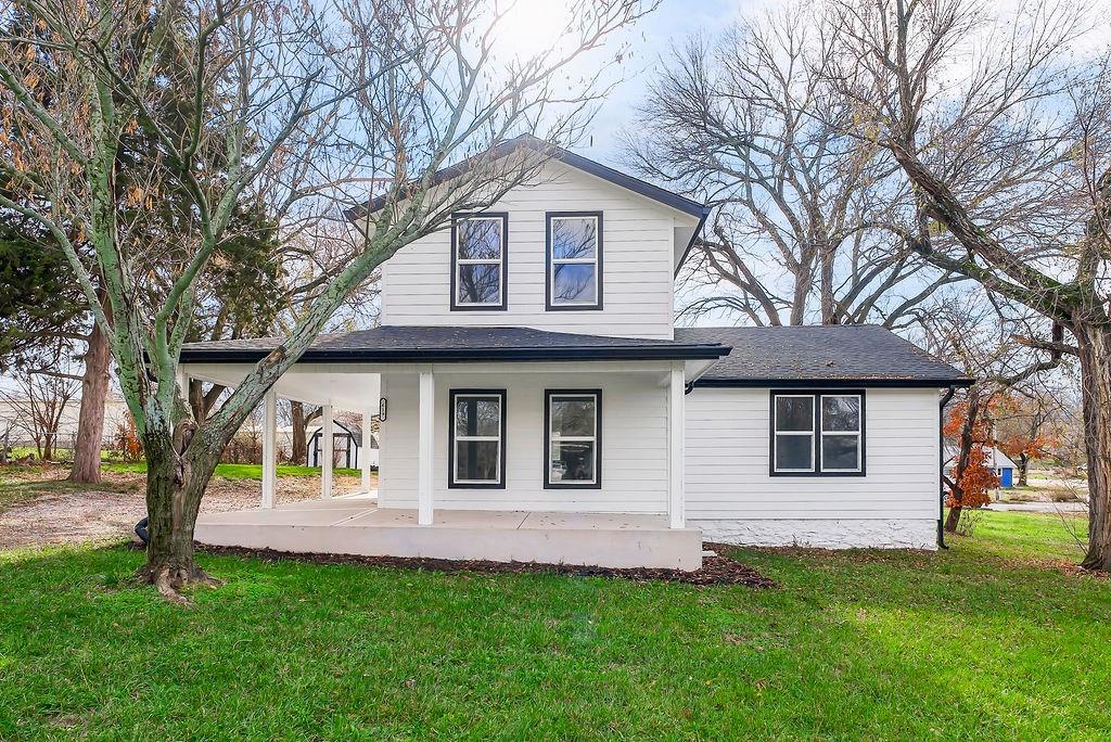 619 Main St, Mound City, KS 66056