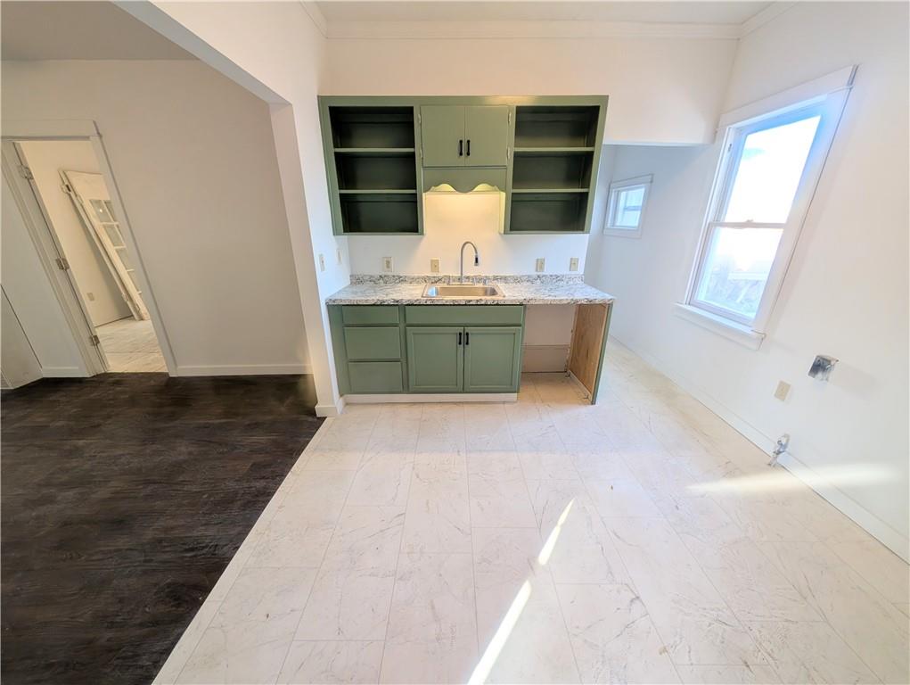 309 S Elm St, Iola, KS 66749