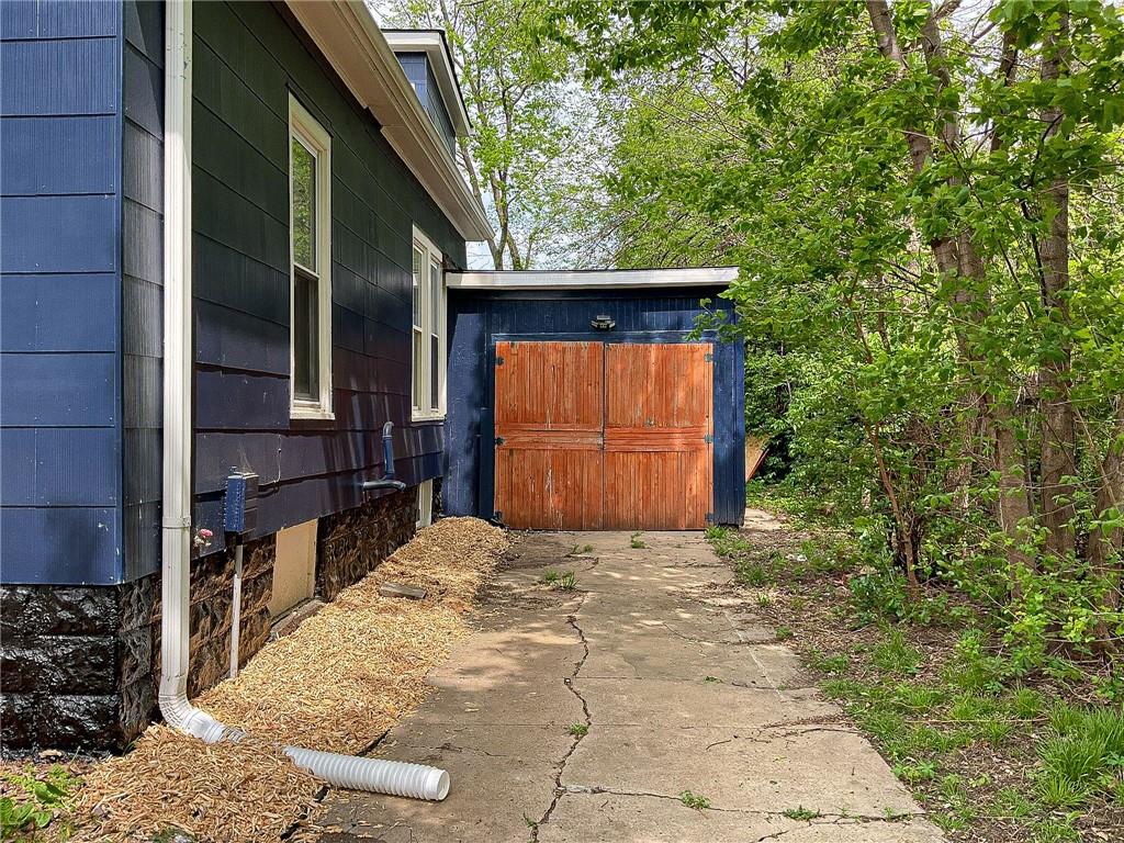 923 E 10th St, Sedalia, MO 65301