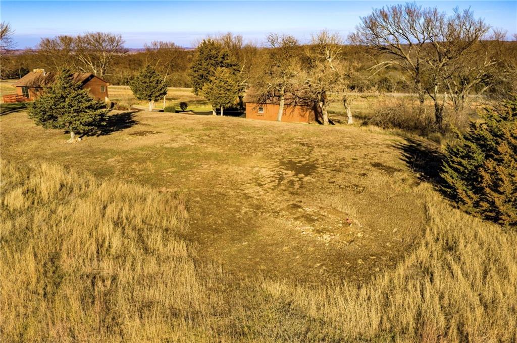 6880 SE Us 40 Hw, Tecumseh, KS 66542