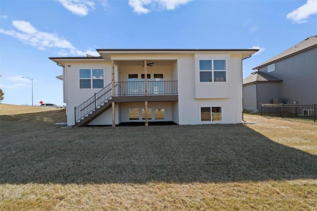 2606 SW Farm Field Rd, Lee's Summit, MO 64082