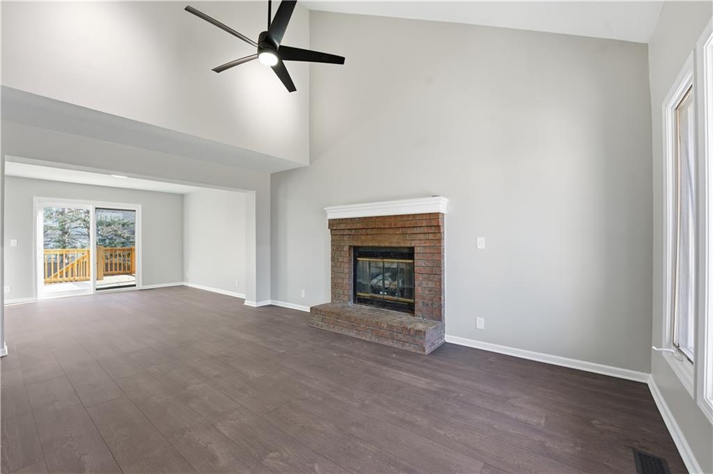 11629-11631 Garnett St, Overland Park, KS 66210