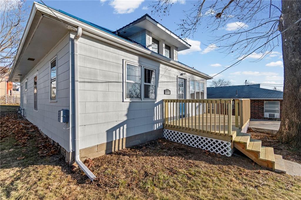 215 S Folger St, Carrollton, MO 64633