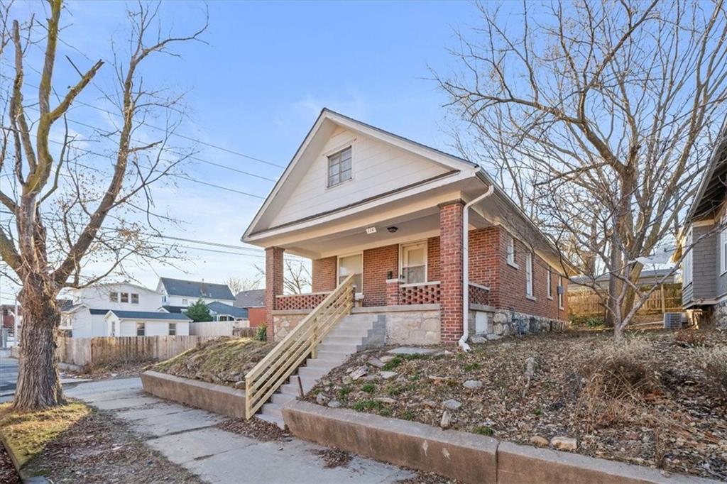 114 N Askew Ave, Kansas City, MO 64123