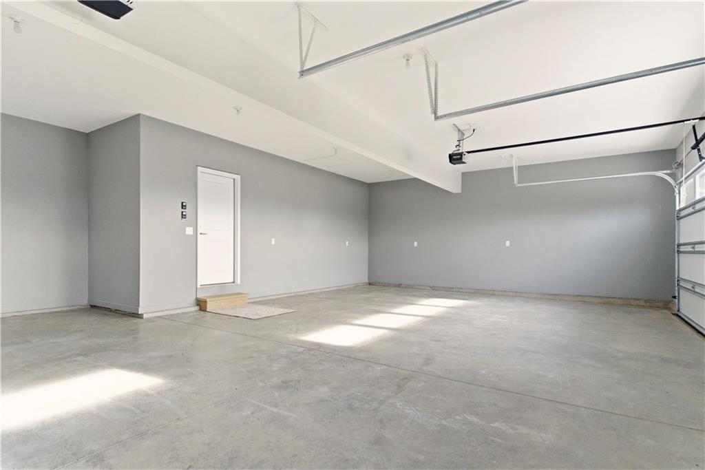 17860 Clearview Dr, Leavenworth, KS 66048