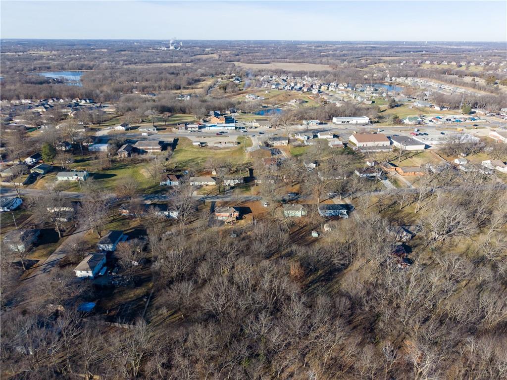 Lexington Rd, Pleasant Hill, MO 64080