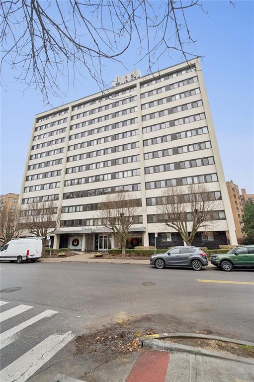 803 W 48th #302 St #302, Kansas City, MO 64112