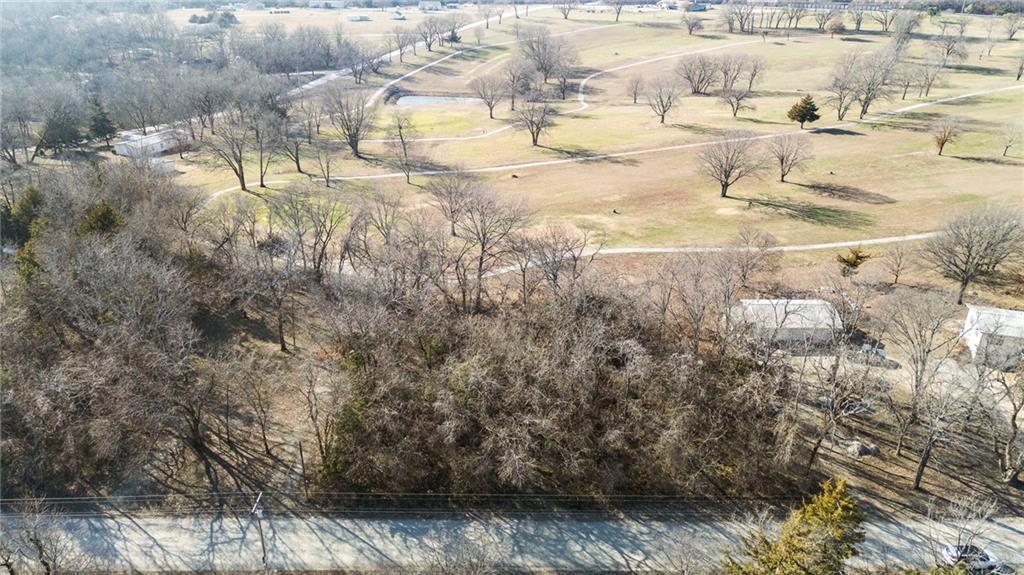29 N Eagle Ln, Mound City, KS 66056