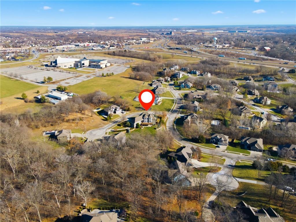 1581 Sugar Maple Ln, Liberty, MO 64068