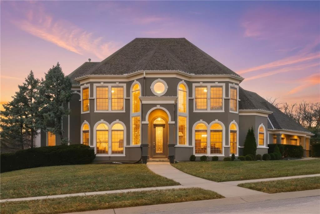 1581 Sugar Maple Ln, Liberty, MO 64068