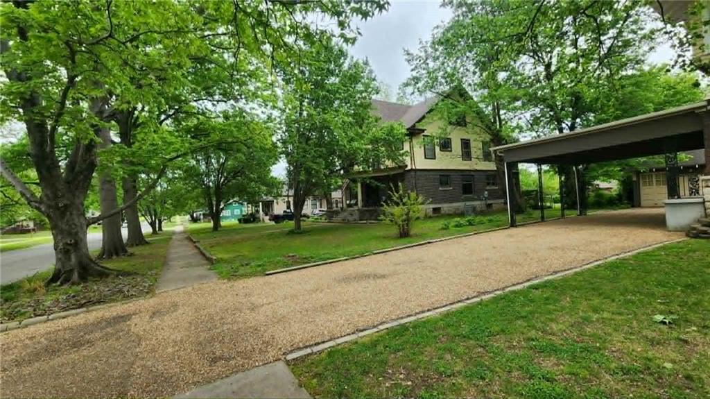 305 Jefferson St, Pittsburg, KS 66762