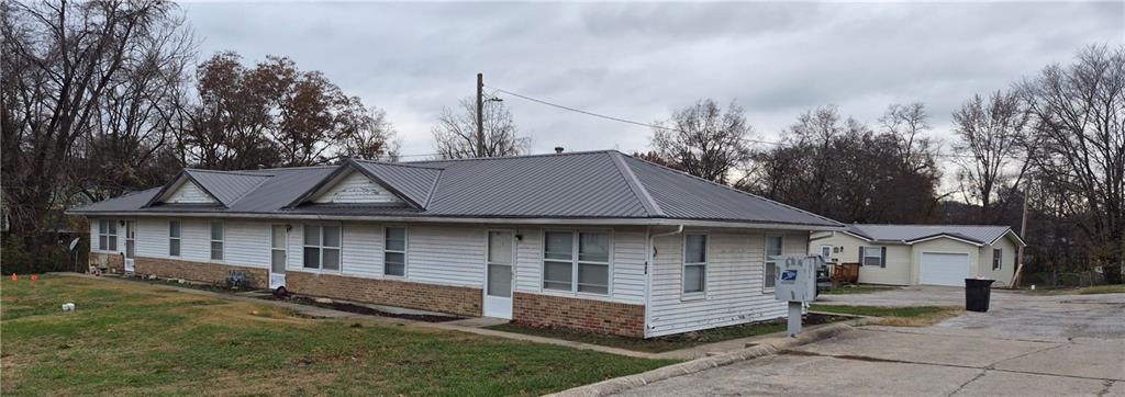 406 W Main St, Richmond, MO 64085