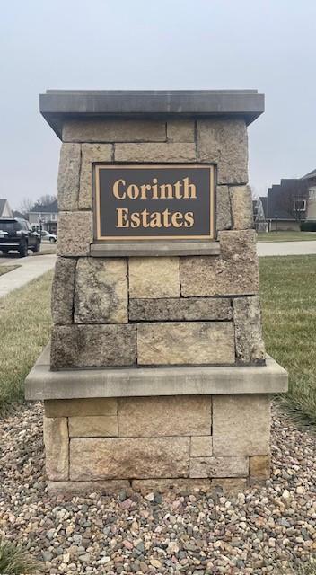 4802 Corinth Dr, St Joseph, MO 64506