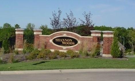1828 Edgewood Ct, Leavenworth, KS 66048