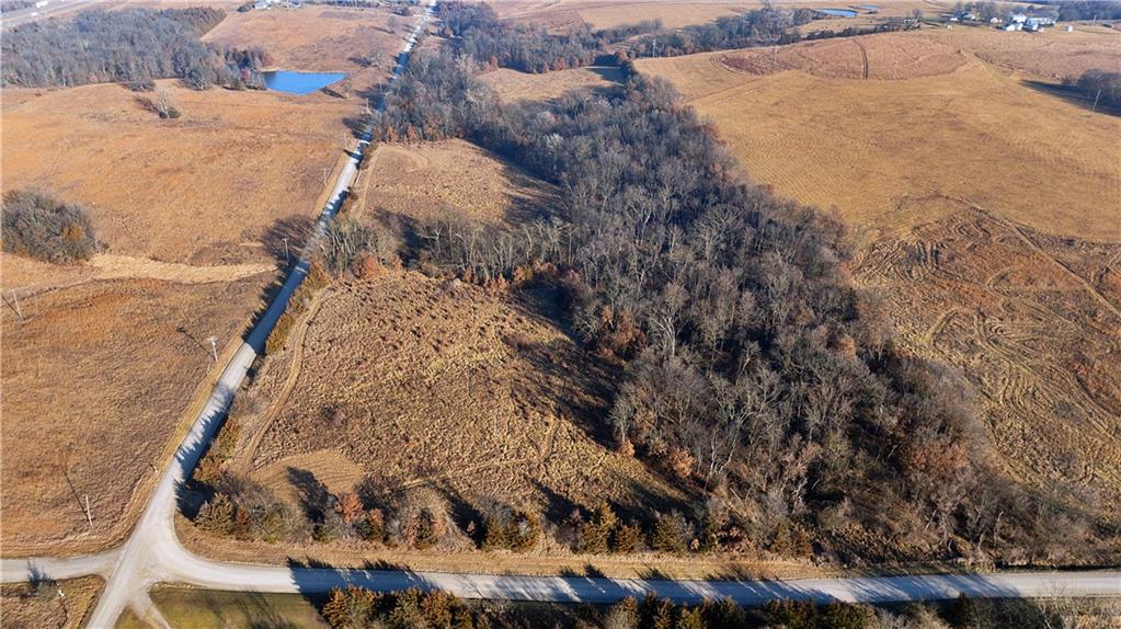 E 220th Ave, Bethany, MO 64424