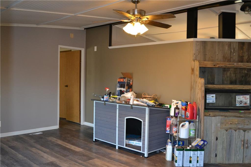 1396 Jackson Rd, Williamsburg, KS 66095