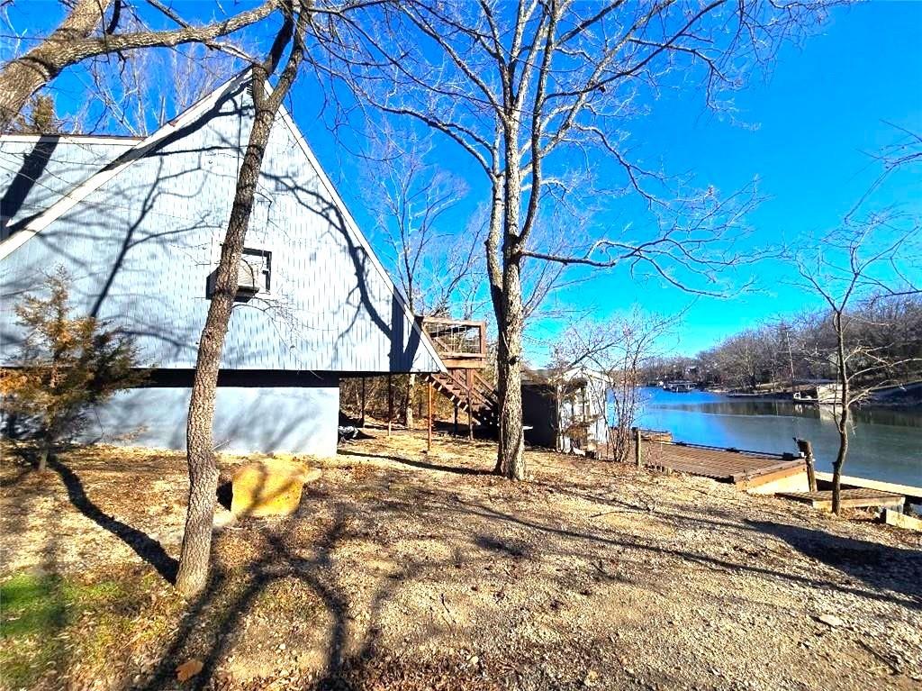 393 W Sugar Lake Dr, Mound City, KS 66056