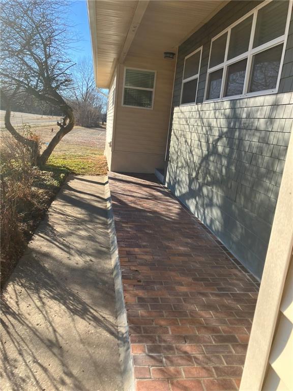 200 Lakecrest Blvd, Rushville, MO 64484
