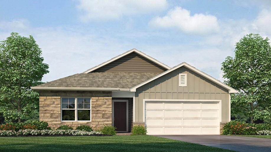 2203 Creek View Ln, Raymore, MO 64083