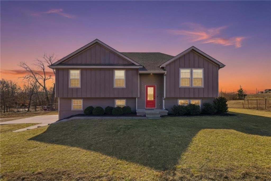 33715 State Highway U Hw, Rayville, MO 64084