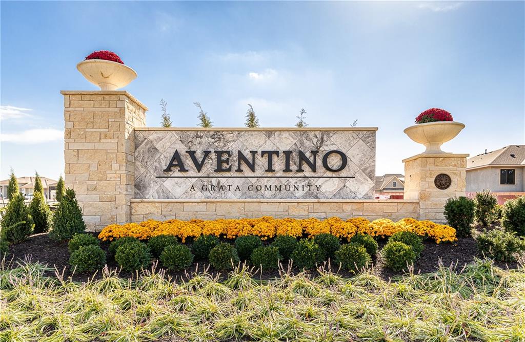 4510 W 136th Ter, Leawood, KS 66224