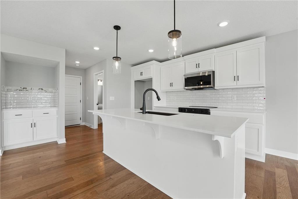 8708 SW Edgewater Dr, Blue Springs, MO 64064