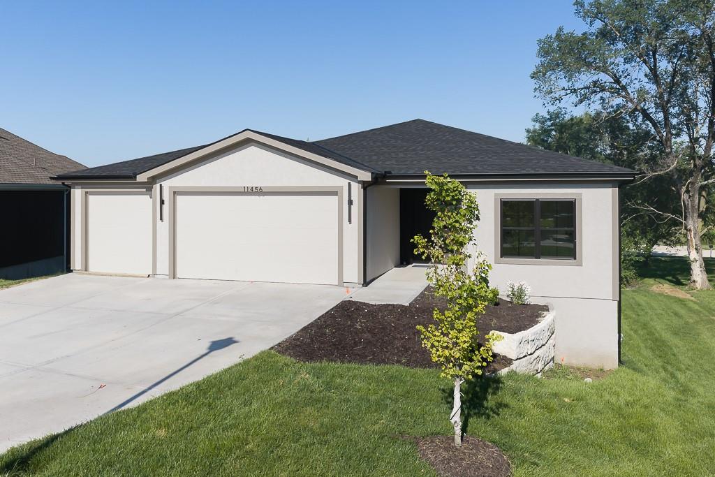 11456 Yecker Ave, Kansas City, KS 66109