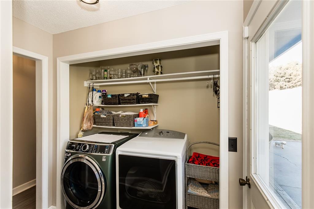 12344 Kennel Dr, Junction City, KS 66441