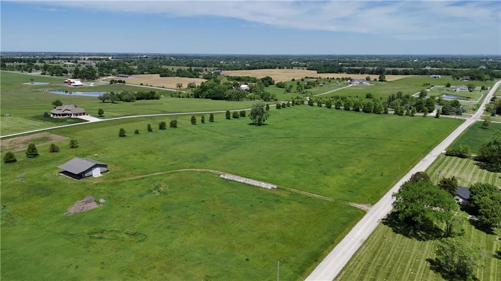 4500 W 223 St, Bucyrus, KS 66013
