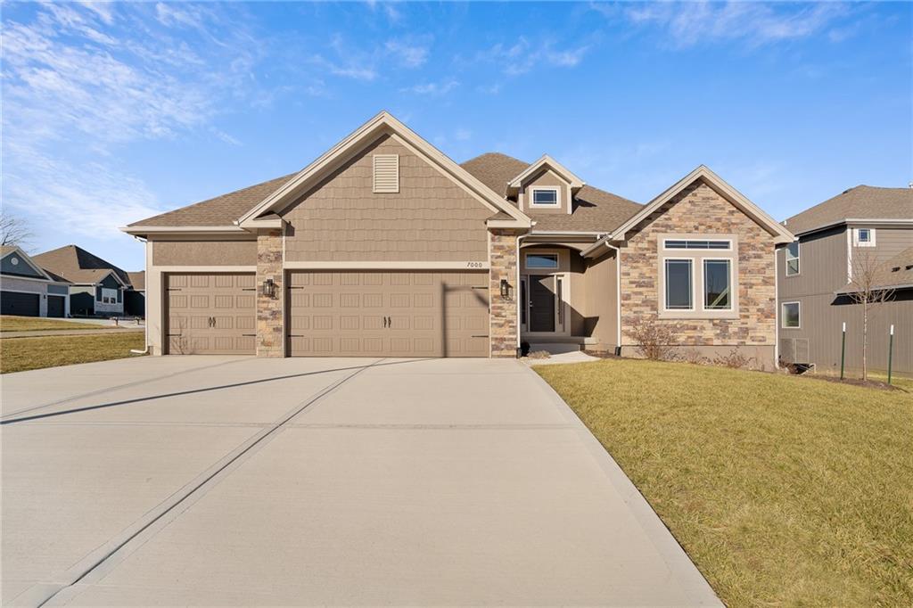 7000 NE 102nd Ct, Kansas City, MO 64156