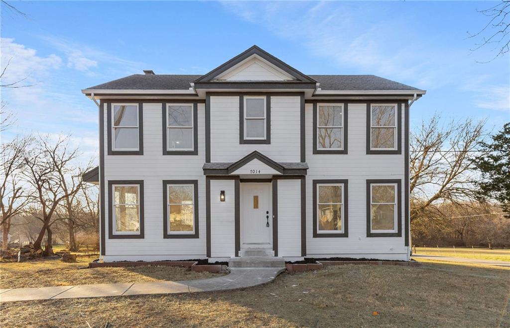 7014 N Brookside Rd, Pleasant Valley, MO 64068