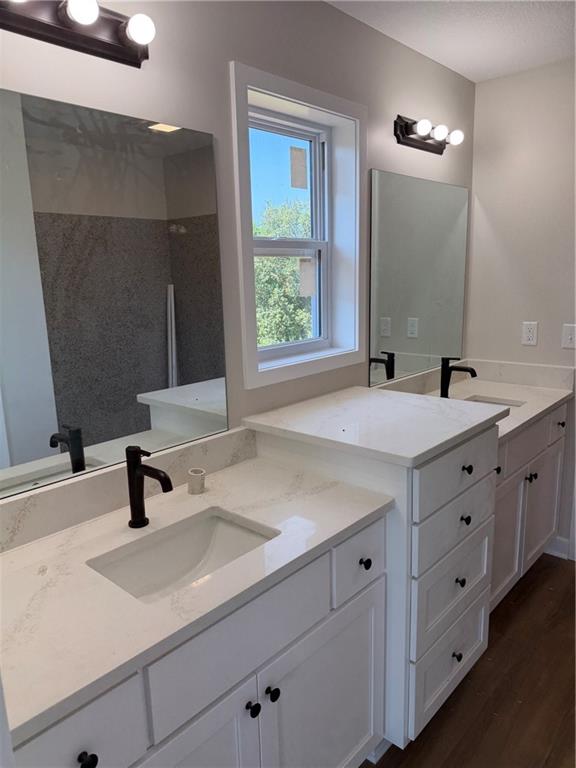 1407 W 6th Street Ter, Knob Noster, MO 65336