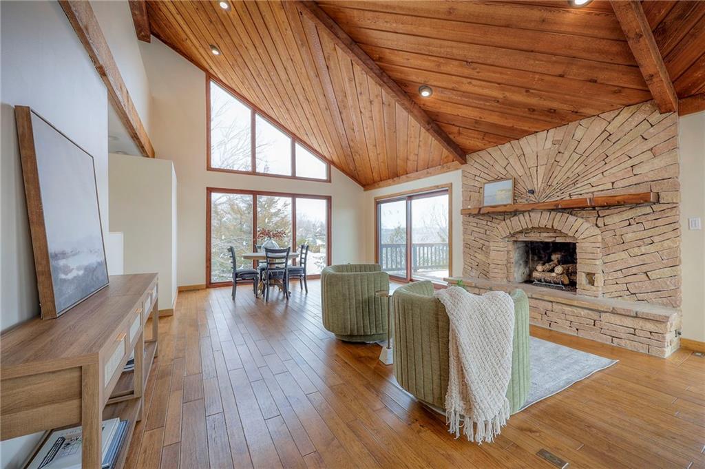 1606 Cypress Point Dr, Lawrence, KS 66047