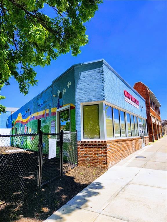18-20 Westport Rd, Kansas City, MO 64111